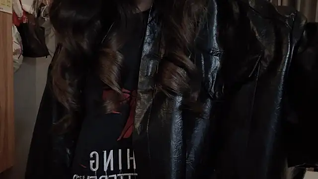 Snapshot of yangyang-1115 chatting on February 2025 02:37:02 PM yangyang-1115 online show from February 2025 02:37:02 PM