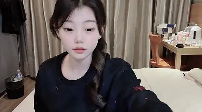 Snapshot of yangyang-1115 chatting on February 2025 08:15:02 AM yangyang-1115 online show from February 2025 08:15:02 AM