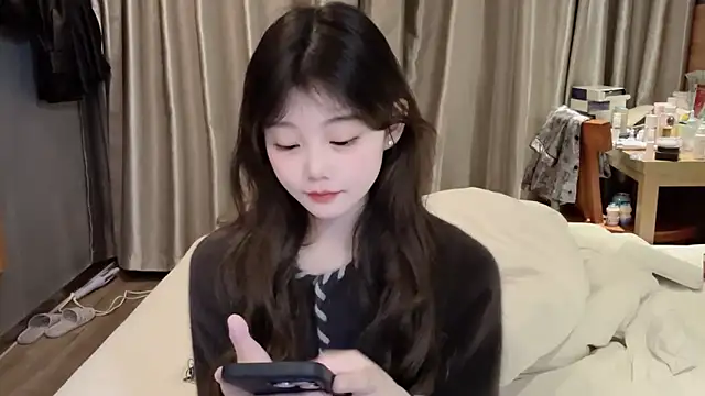 Snapshot of yangyang-1115 chatting on March 2025 02:02:02 PM yangyang-1115 online show from March 2025 02:02:02 PM