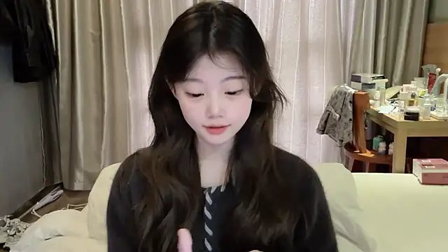 Snapshot of yangyang-1115 chatting on March 2025 08:38:01 AM yangyang-1115 online show from March 2025 08:38:01 AM