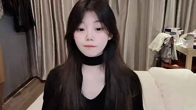 Snapshot of yangyang-1115 chatting on March 2025 02:12:01 PM yangyang-1115 online show from March 2025 02:12:01 PM