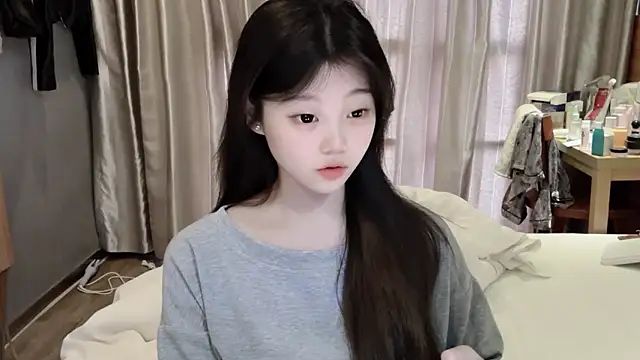 Snapshot of yangyang-1115 chatting on March 2025 11:56:02 PM yangyang-1115 online show from March 2025 11:56:02 PM