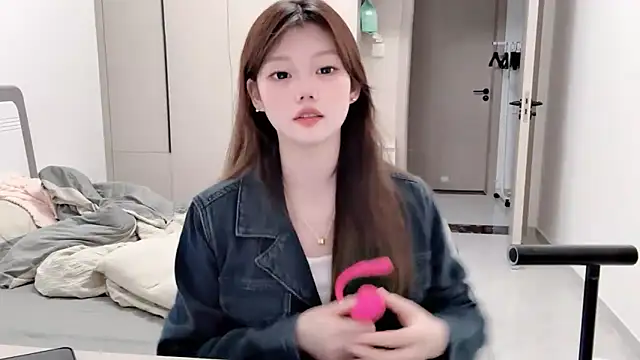 Snapshot of yangyang-1115 chatting on September 2025 03:39:01 AM yangyang-1115 online show from September 2025 03:39:01 AM