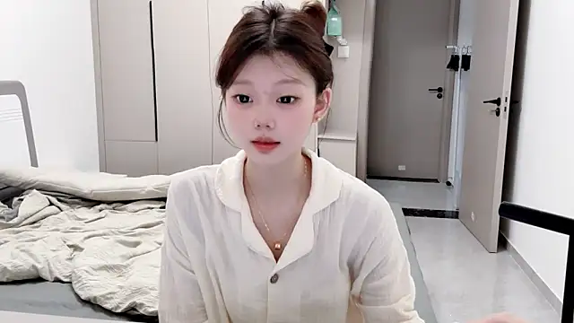 Snapshot of yangyang-1115 chatting on September 2025 05:41:01 AM yangyang-1115 online show from September 2025 05:41:01 AM