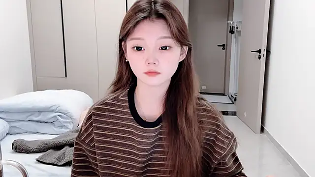 Snapshot of yangyang-1115 chatting on November 2025 04:11:02 AM yangyang-1115 online show from November 2025 04:11:02 AM