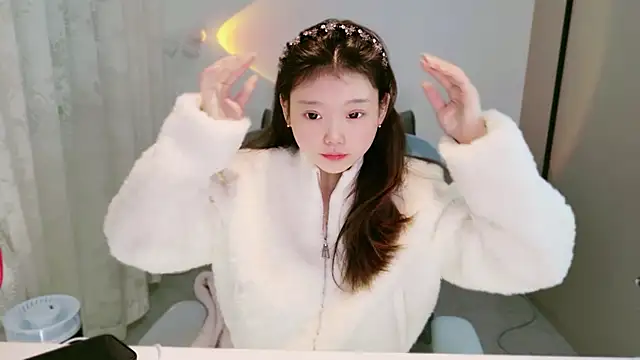 Snapshot of yangyang-1115 chatting on December 2025 04:33:02 AM yangyang-1115 online show from December 2025 04:33:02 AM