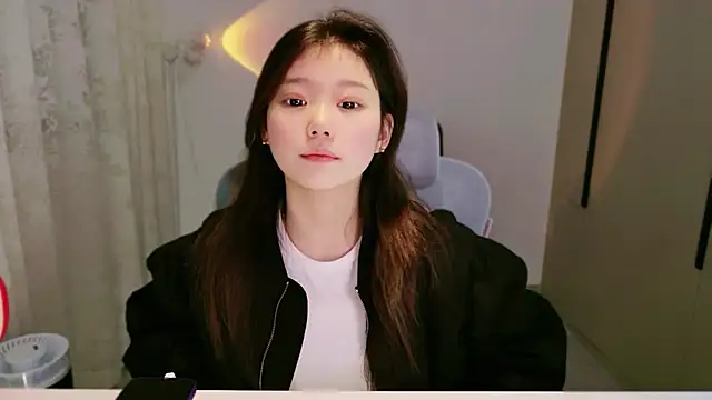 Snapshot of yangyang-1115 chatting on December 2025 04:43:02 AM yangyang-1115 online show from December 2025 04:43:02 AM