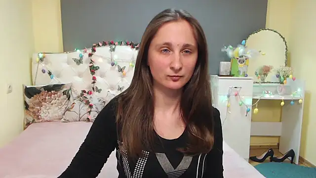 MichelLeee online show from April 2026 05:22:02 PM