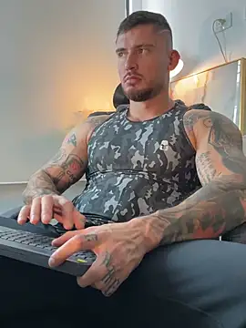 DimitriSullivan  online show from June 2026 07:47:01 PM