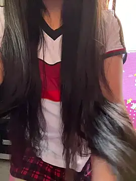 Velyn 18 online show from February 2026 03:32:01 PM