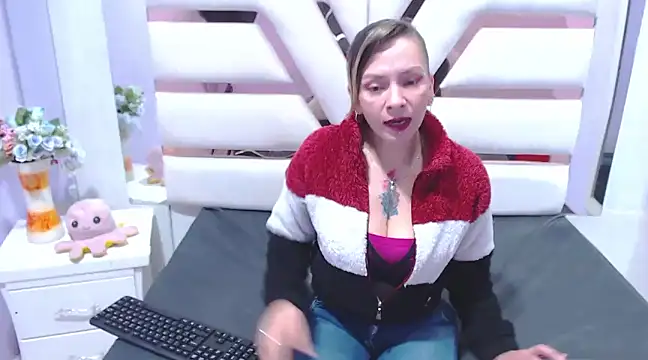 Snapshot of alaha_evans chatting on March 2025 09:41:01 AM alaha evans online show from March 2025 09:41:01 AM