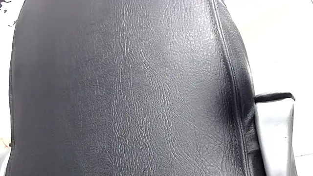 Snapshot of AndrewPherson chatting on January 2025 09:30:02 PM AndrewPherson online show from January 2025 09:30:02 PM