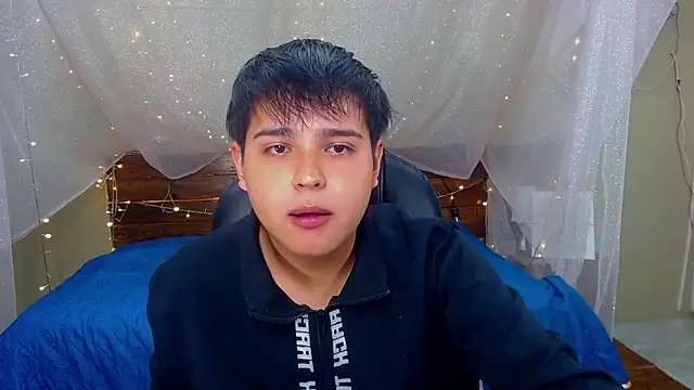 Snapshot of AndrewPherson chatting on February 2025 12:28:01 PM AndrewPherson online show from February 2025 12:28:01 PM