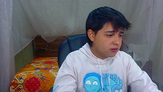 Snapshot of AndrewPherson chatting on February 2025 12:29:02 PM AndrewPherson online show from February 2025 12:29:02 PM