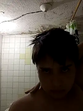 Snapshot of AndrewPherson chatting on February 2025 11:10:02 AM AndrewPherson online show from February 2025 11:10:02 AM