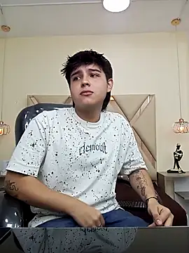 Snapshot of AndrewPherson chatting on April 2026 12:56:01 PM AndrewPherson online show from April 2026 12:56:01 PM