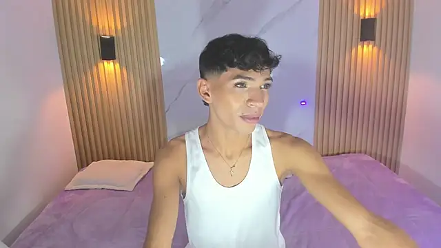 im sebaslopez online show from November 2025 08:35:02 PM