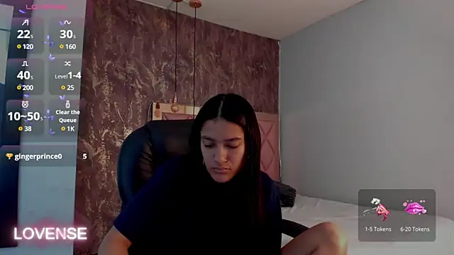 Snapshot of SKYLERWHIITEE chatting on February 2025 09:34:02 AM SKYLERWHIITEE online show from February 2025 09:34:02 AM