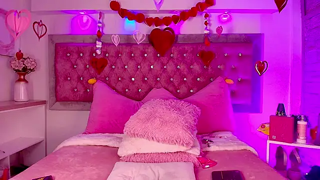 Aniie Doll online show from February 2026 08:22:01 AM