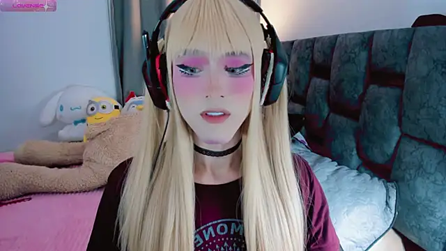 Kirmyy  online show from March 2025 10:52:02 PM