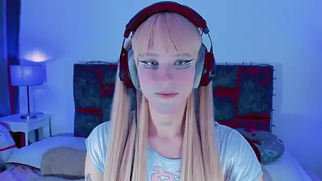 Kirmyy  online show from September 2025 10:14:01 PM