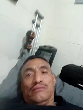 Snapshot of Innsaciable chatting on April 2026 12:46:01 PM Innsaciable online show from April 2026 12:46:01 PM