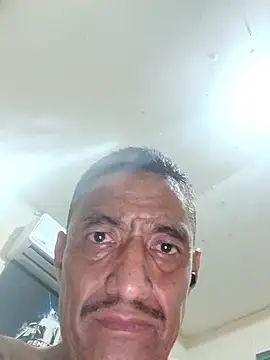 Snapshot of Innsaciable chatting on April 2026 09:43:01 AM Innsaciable online show from April 2026 09:43:01 AM