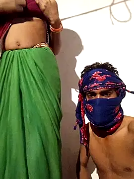 Snapshot of Suhani512 chatting on January 2025 03:23:02 PM Suhani512 online show from January 2025 03:23:02 PM