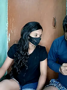 Snapshot of Suhani512 chatting on January 2026 05:10:02 AM Suhani512 online show from January 2026 05:10:02 AM