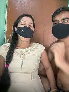 Snapshot of Suhani512 chatting on April 2026 03:57:01 AM Suhani512 online show from April 2026 03:57:01 AM