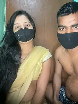 Snapshot of Suhani512 chatting on April 2026 05:16:02 PM Suhani512 online show from April 2026 05:16:02 PM