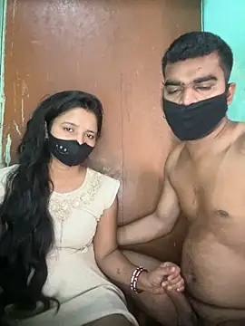 Snapshot of Suhani512 chatting on April 2026 03:59:01 AM Suhani512 online show from April 2026 03:59:01 AM