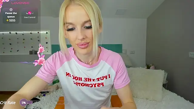 Snapshot of Lana_kitty__ chatting on December 2024 01:24:01 AM Lana kitty   online show from December 2024 01:24:01 AM