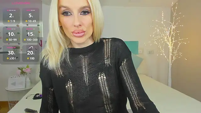 Snapshot of Lana_kitty__ chatting on February 2025 11:34:01 PM Lana kitty   online show from February 2025 11:34:01 PM