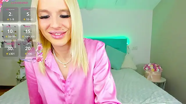 Snapshot of Lana_kitty__ chatting on March 2025 03:50:01 AM Lana kitty   online show from March 2025 03:50:01 AM