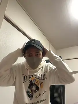 Snapshot of Manato_jp_1215 chatting on December 2024 03:48:02 PM Manato jp 1215 online show from December 2024 03:48:02 PM