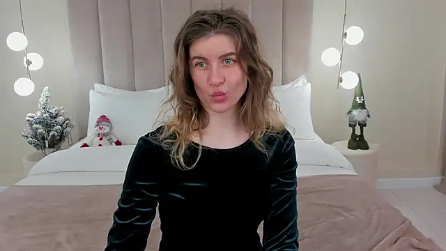 VikkiStorm online show from January 2025 09:54:02 AM