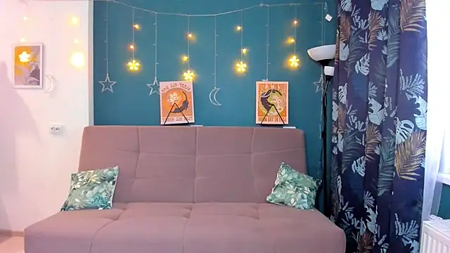 Xloe Queen online show from December 2024 07:25:02 AM