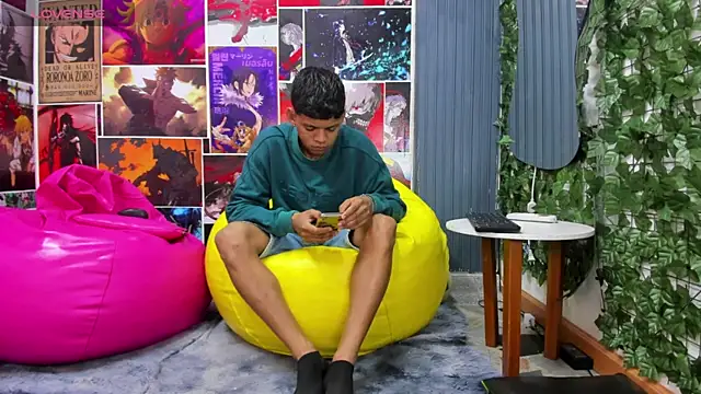 Jeffry wolvess online show from January 2025 12:36:01 PM