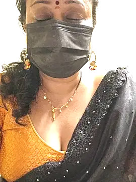 Snapshot of rekha_naier chatting on February 2025 03:23:02 AM rekha naier online show from February 2025 03:23:02 AM