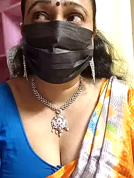 Snapshot of rekha_naier chatting on February 2025 01:42:02 PM rekha naier online show from February 2025 01:42:02 PM