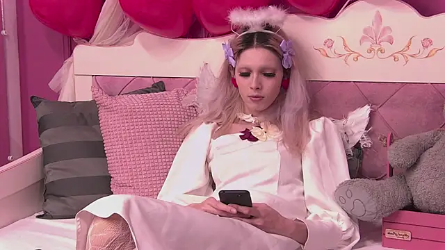 Snapshot of PamelamyDreamys chatting on February 2025 01:20:01 PM PamelamyDreamys online show from February 2025 01:20:01 PM