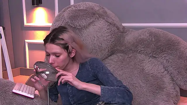 Snapshot of PamelamyDreamys chatting on February 2025 06:57:02 PM PamelamyDreamys online show from February 2025 06:57:02 PM