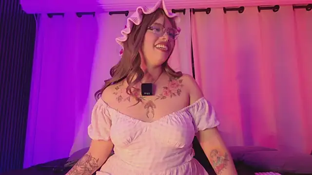 Little maeve online show from February 2025 11:48:02 PM