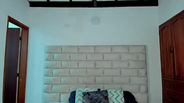 Dylan Taylor online show from November 2025 12:37:02 PM