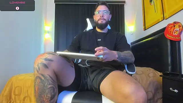 connor santtos online show from September 2025 02:38:01 PM