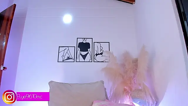 ellie mcdonald online show from March 2026 04:23:01 AM