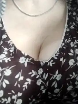 Snapshot of Lorrain_Dorrie chatting on March 2025 12:37:02 PM Lorrain Dorrie online show from March 2025 12:37:02 PM