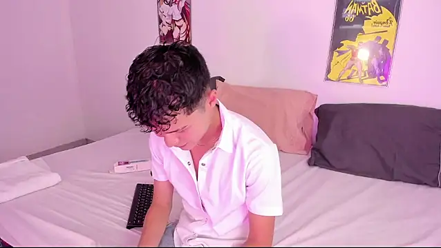 crushnier online show from December 2024 05:33:02 PM