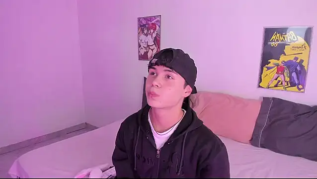 crushnier online show from February 2025 05:33:01 PM